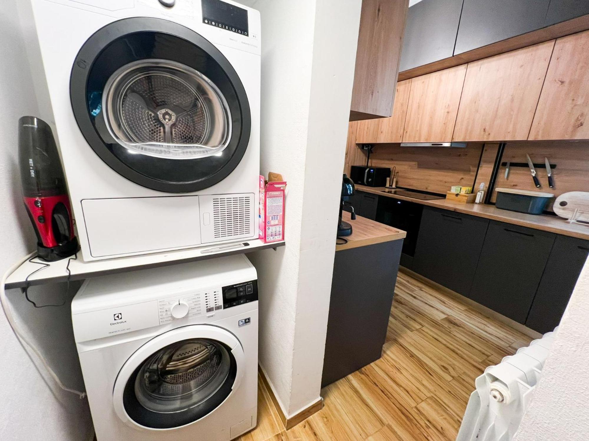 Perfect Long-Term Stay Stylish And Spacious Top Center Next To Vitosha Blvd 소피아 외부 사진