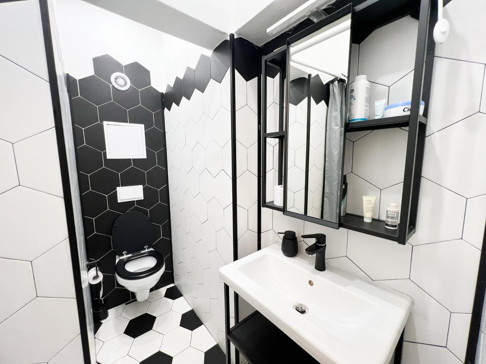 Perfect Long-Term Stay Stylish And Spacious Top Center Next To Vitosha Blvd 소피아 외부 사진